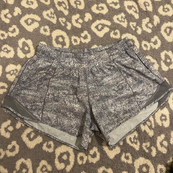 lululemon athletica Pants - Lululemon Shorts 4’